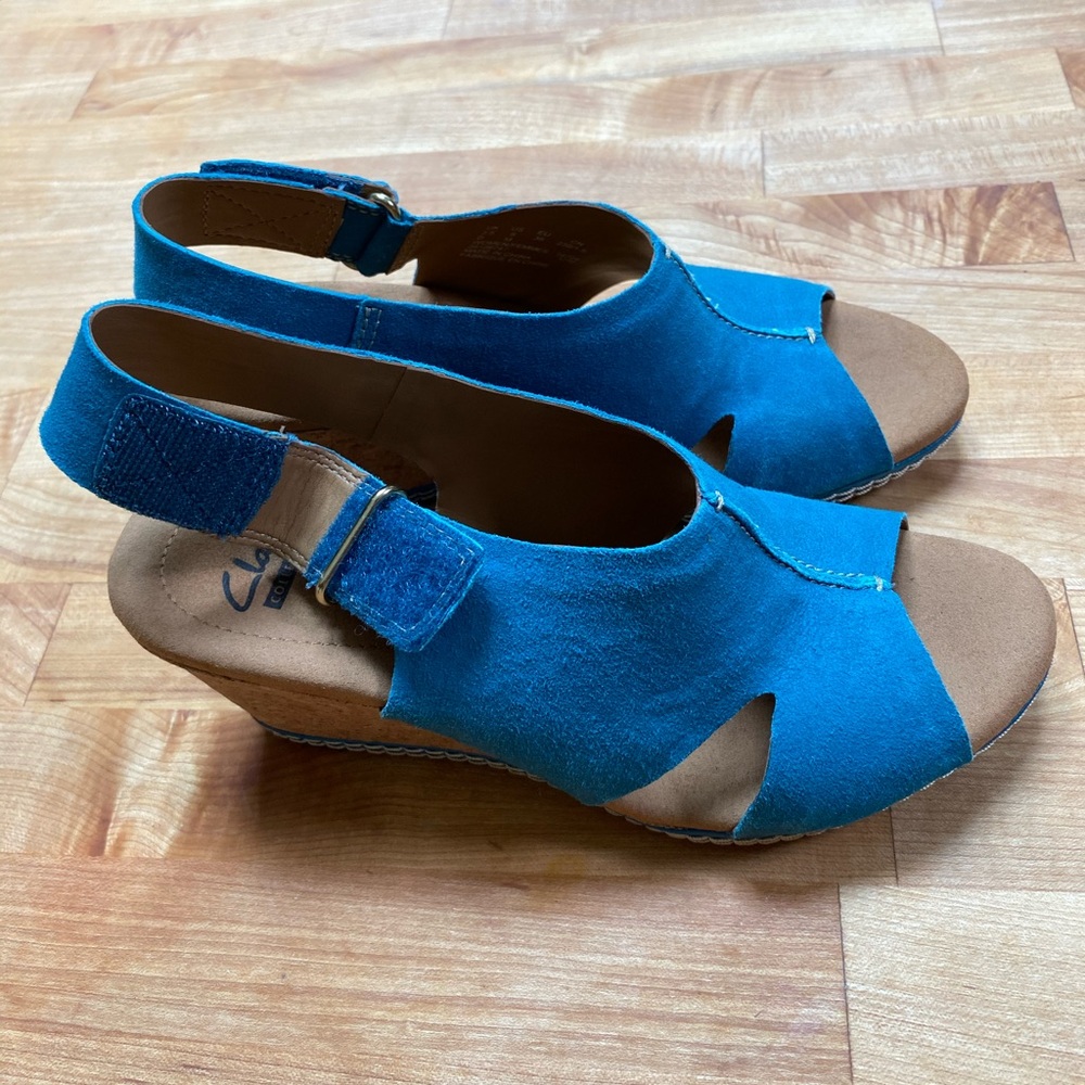 NWOT CLARKS Blue Suede Wedges